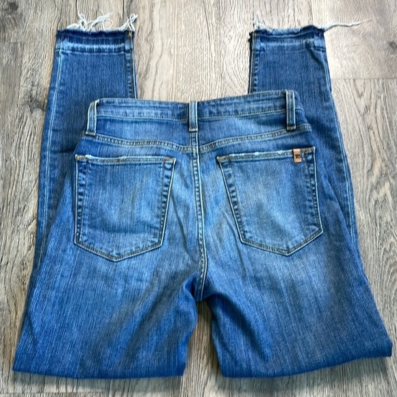 Joe’s Jeans, The Charlie, High Rise Skinny Ankle Jeans, Distressed Hem, size 27 - Picture 9 of 11